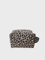 Black Colour Nyla Washbag - Leo