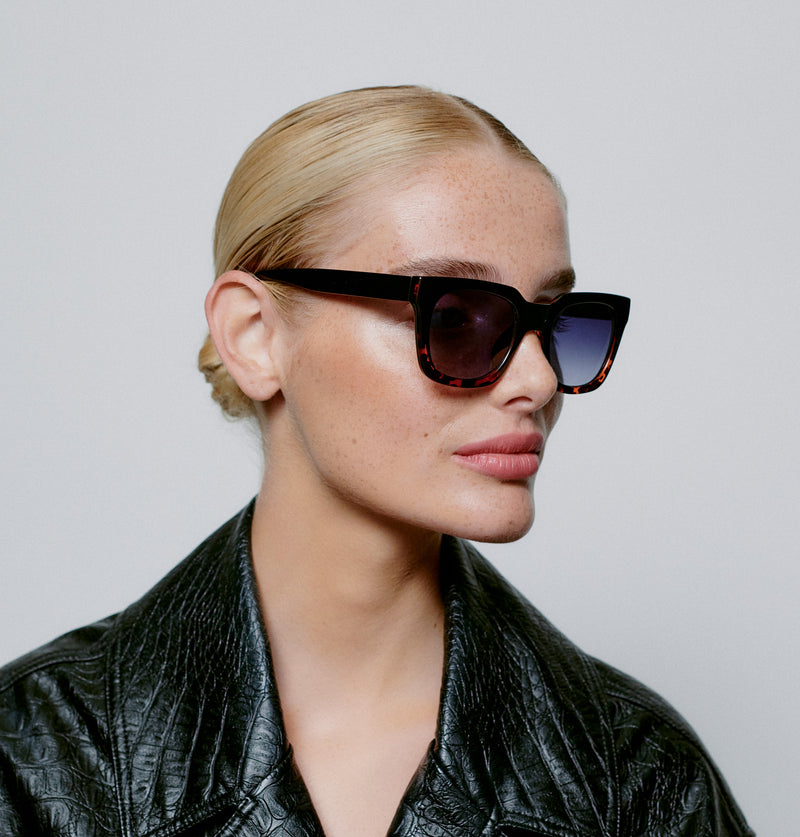 A.Kjaerbede Nancy Sunglasses - Black Demi Tortoise