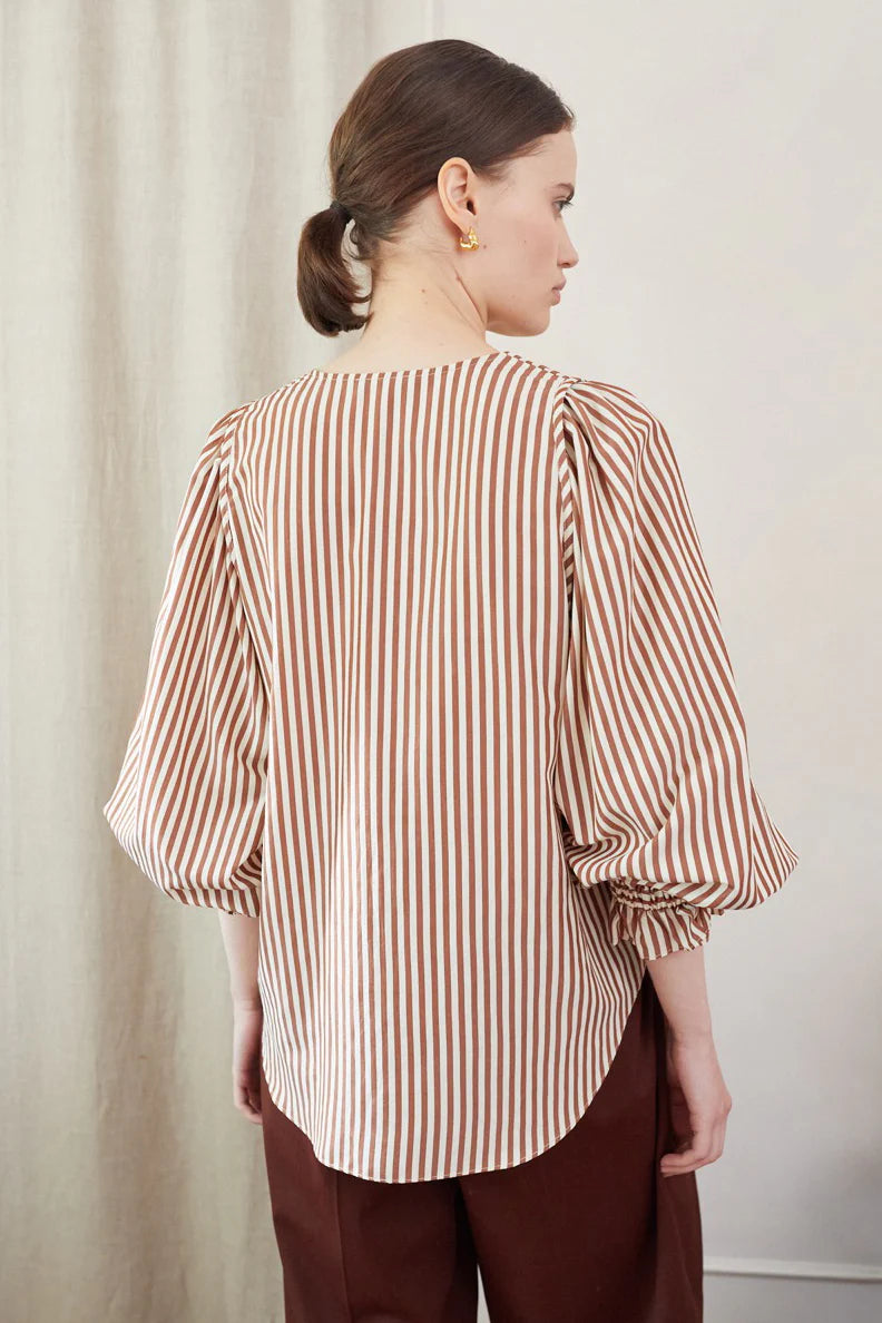 Vivere Remi Stripe Top - Brown/Cream