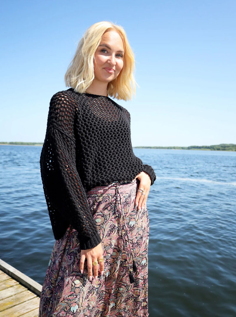 Black Colour Zelma Knitted Jumper - Black