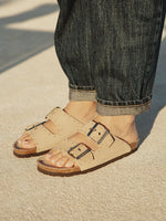Genuins Honolulu Lead Velour Sandal - Almond