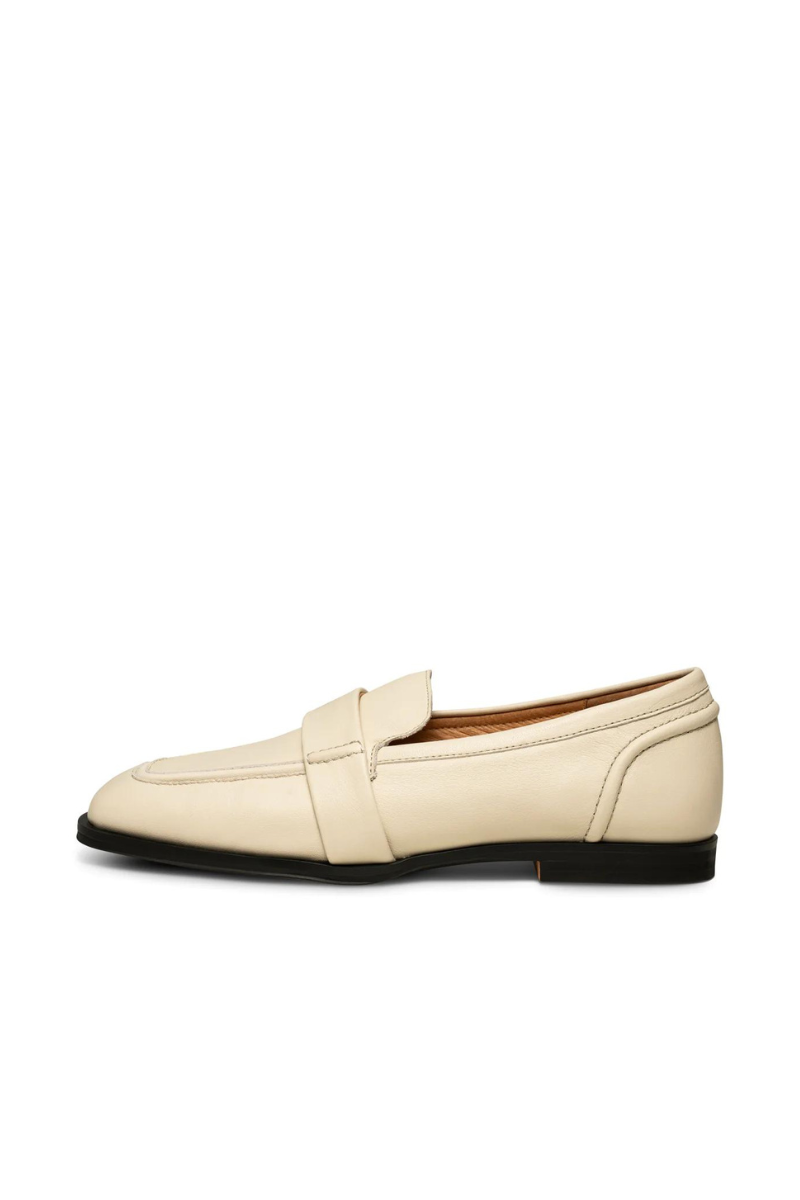 Shoe The Bear Erika Saddle Leather Loafer- Off White