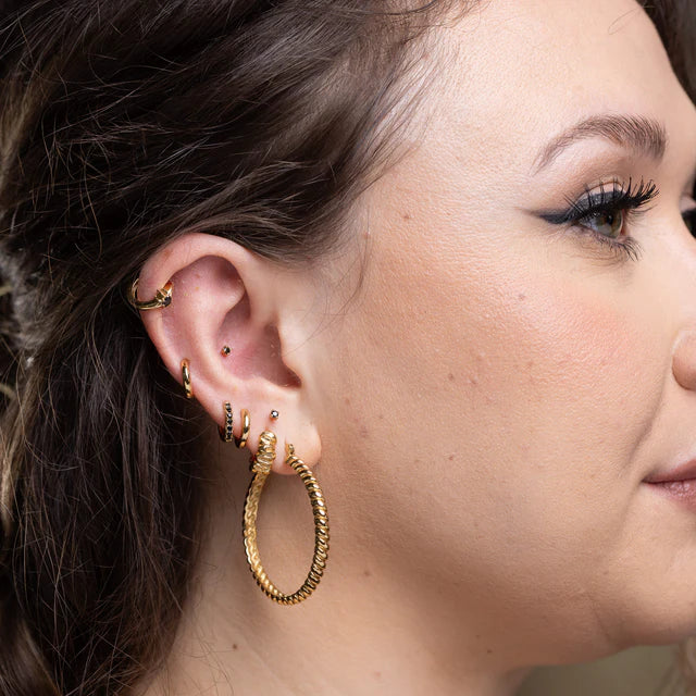 Scream Pretty Black Stone Single Flat Back Earring - Gold