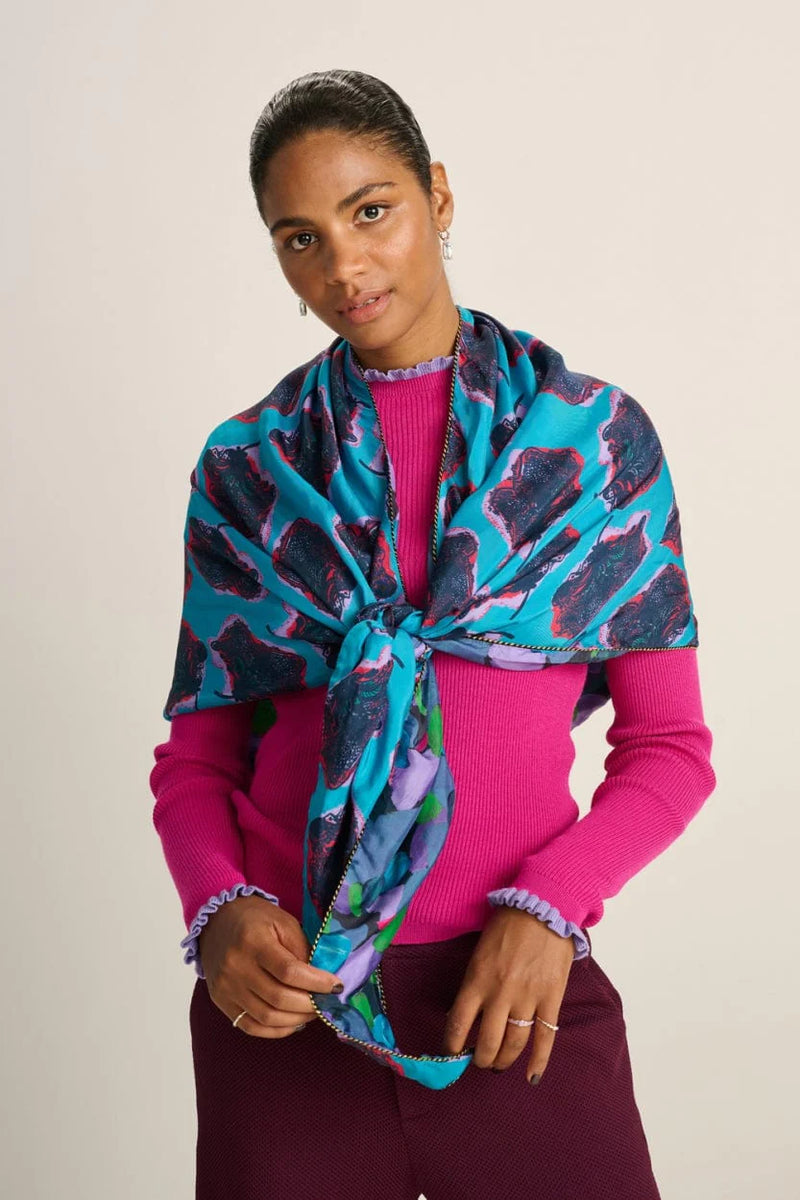 Pom Amsterdam Shawl - Double Flower Pop Blue